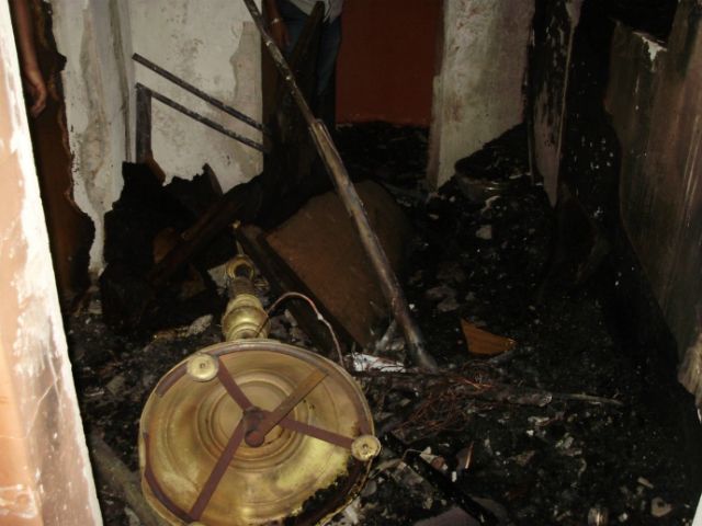 В Ужгороді пожежники врятували старовинний храм від пожежі